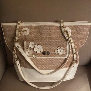 Liz Claiborne Woven Straw Tote Bag with Floral Appliqué - Beige/Cream